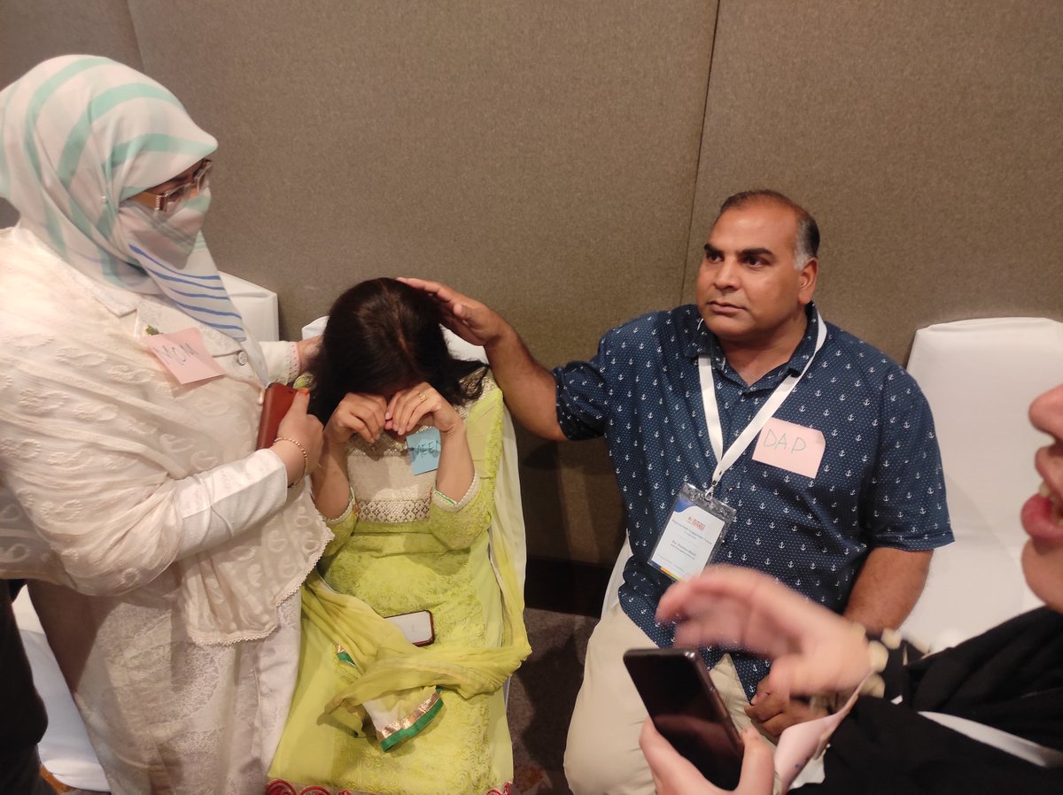 jimmy_acrl's tweet photo. .@religions4peace #SouthAsiaFaithForum ~ Group role play on child marriage brought out the barriers and drivers that influence decisions at different levels. Child marriage is a key challenge and needs mutli-sectoral approach to address @JLIFLC @UNICEFROSA https://t.co/IXIdElXBgF