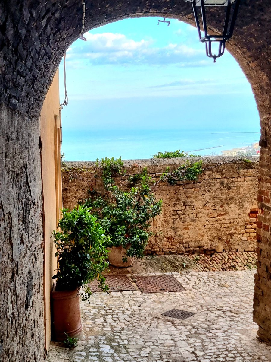21Andrea69's tweet photo. Buongiorno.....
#monday #sole #mare #marche #happy #love https://t.co/rRO5hoUW3v
