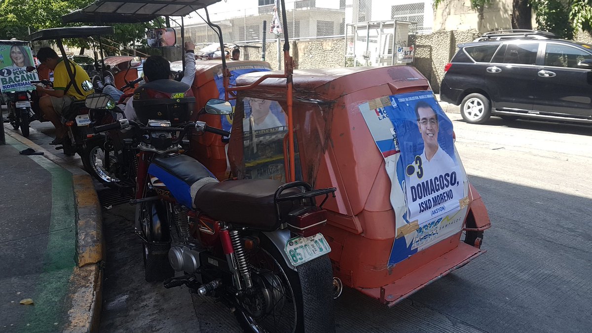 IvanAtHome's tweet photo. I would like to shout out the tricycles drivers of Sampaloc who freely took and hung up all the Isko posters I gave them. They even used their own tape and string. All said they did it out of gratitude and love for Isko. Organic love! π
#SwitchToIsko #President3Isko #Halalan2022 https://t.co/LKqd5Qgi3L
