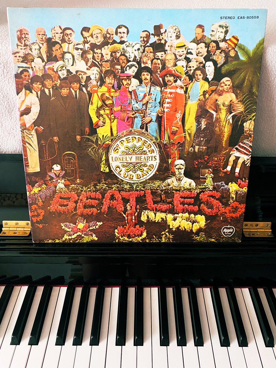 SimandlJan's tweet photo. Morning listen...
#vinyl #pressingmatters #soundquality #vinylcollection #vinylcommunity #vinyljunkie #nowspinning #vinylrecords #vinylporn #vinyladdict #vinyllover #vinylcollectionpost #albumoftheday #music #album #vinylrecord #musiconvinyl #thebeatles @thebeatles @PaulMcCartney https://t.co/op9lWLHBKu