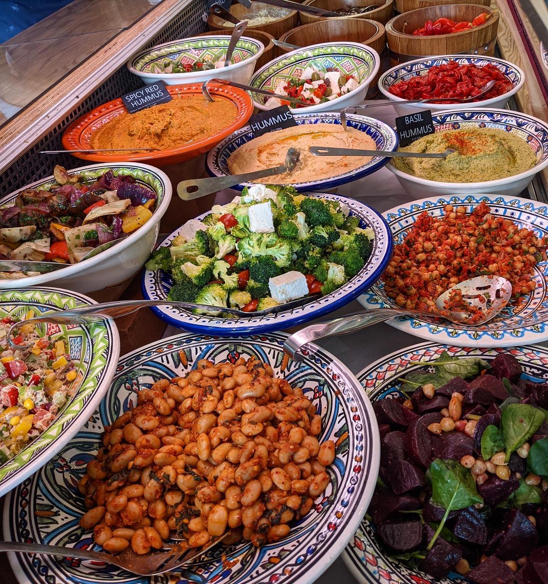 ToonsBridge's tweet image. Brighten up your Monday with a fridge full of colourful salads 🌈🥗 

📍 Serpentine Avenue, open today until 6pm 

#toonsbridge #salads #fresh #monday #dublin #goodness #colorful #lunch