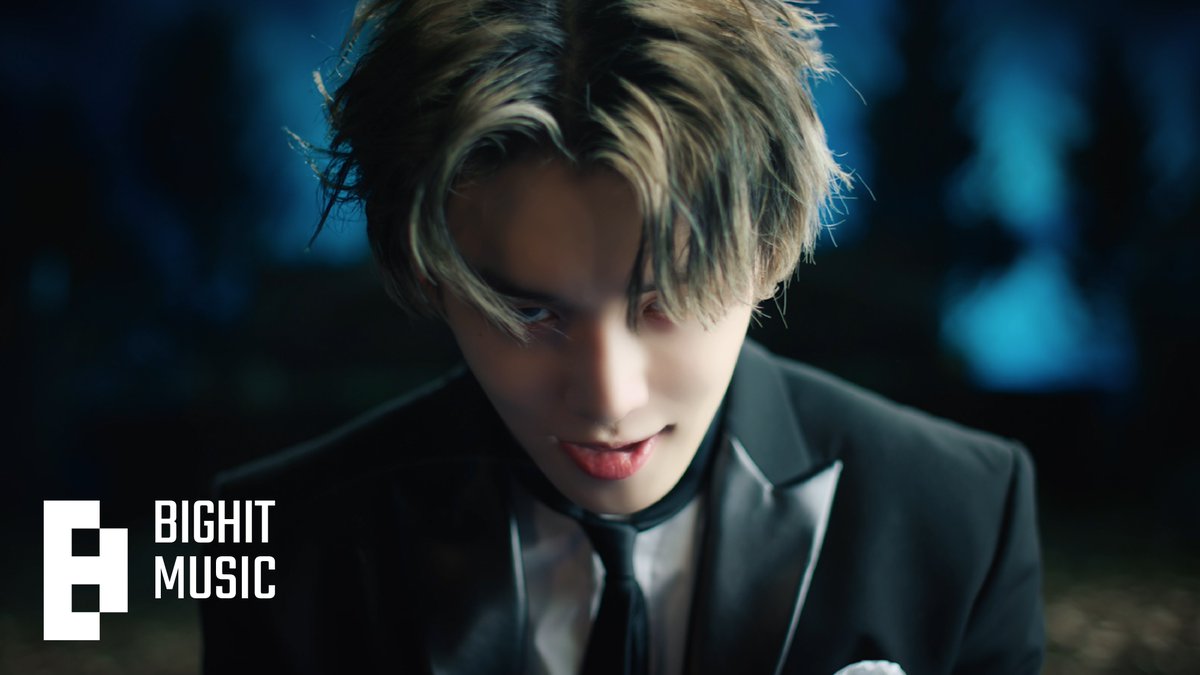 Yeonjunr's tweet photo. It's not too late to set your alarm on! #GOOD_BOY_GONE_BAD Official MV will premiere soon coincide with the album, minisode2: Thursday's Child, at 6 PM KST. Are you ready for today? https://t.co/KRfSwpgKhk