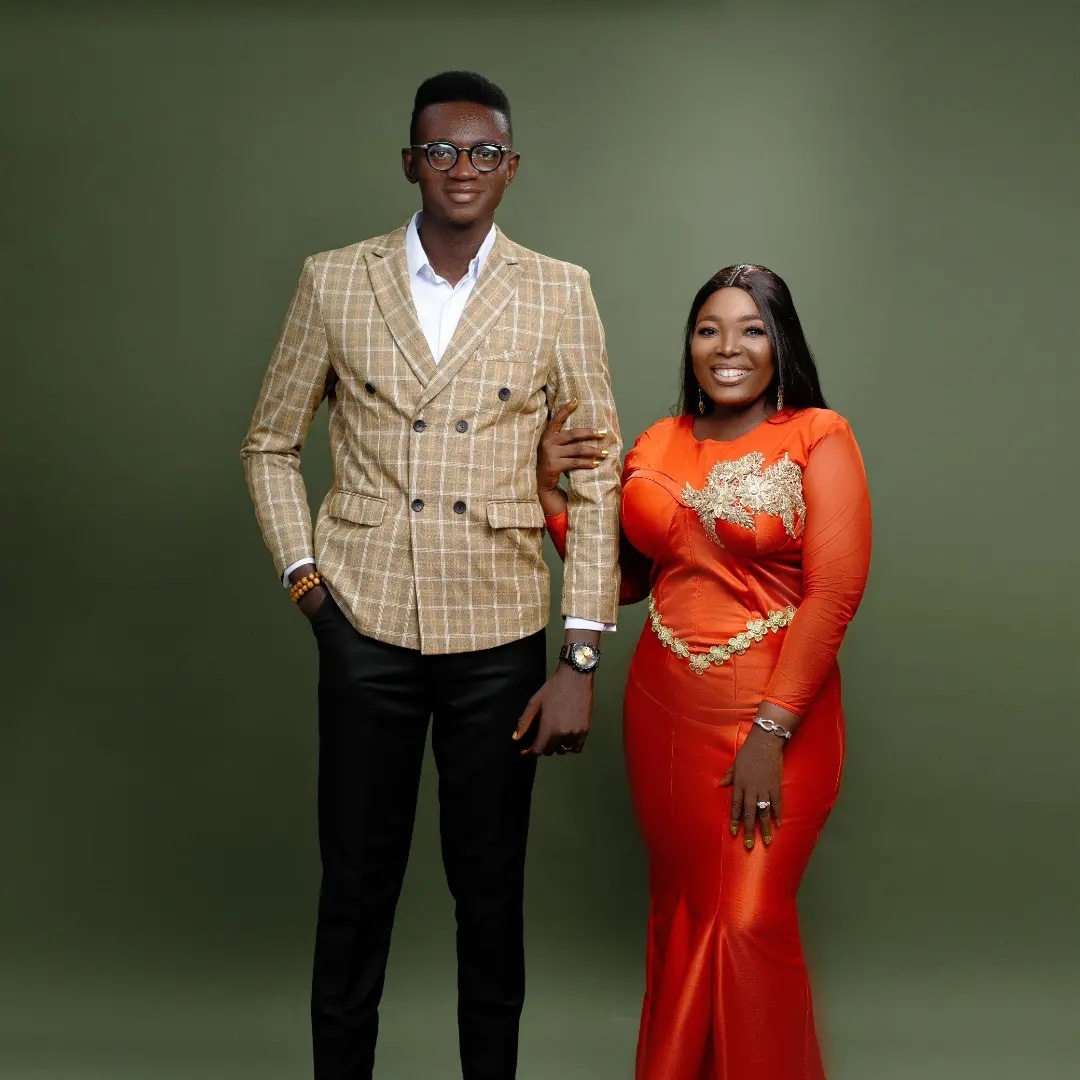 OlabanjiE tweet media