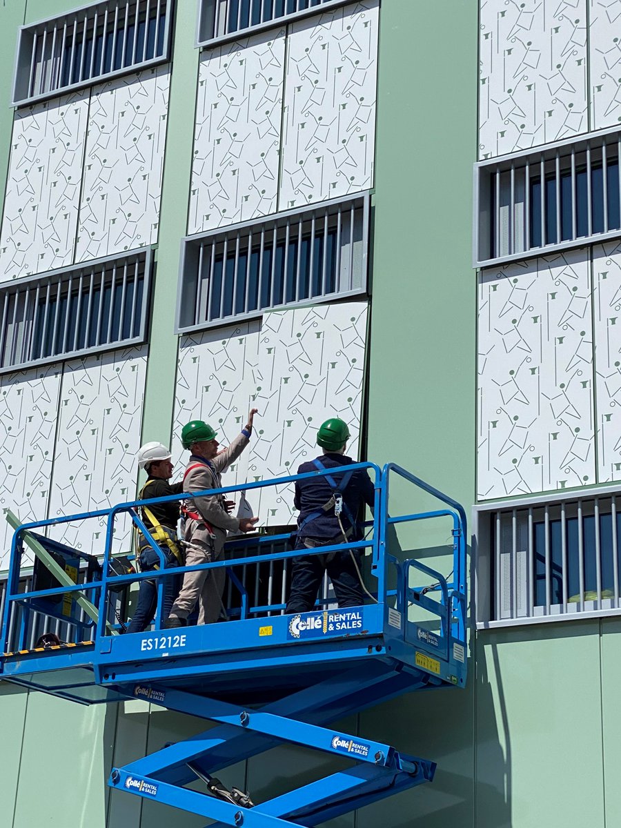 PiSittard's tweet photo. Oplevering gevelproject #renovatie #BAM #locoburgemeester #RVB #FHI https://t.co/SugUe8xp7V