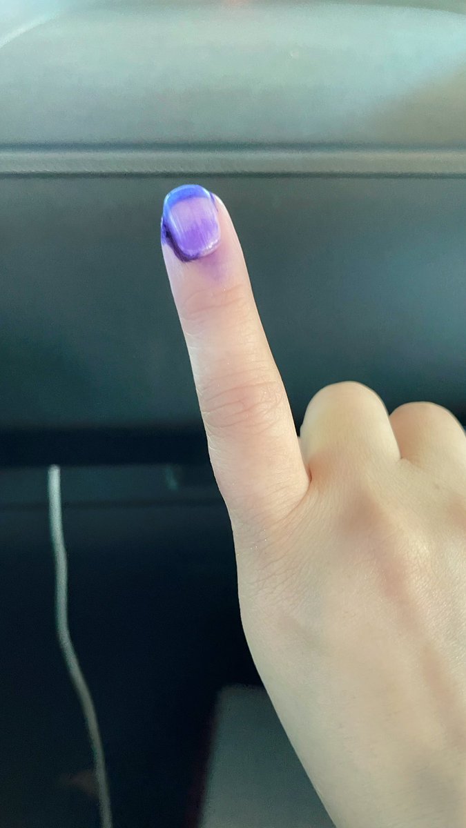 rechargeablejam's tweet photo. #LeniRobredoForPresident #KikoPangilinanForVicePresident #LeniKikoAllTheWay #ParaSaPilipinas #MyVoteIsForLeniKiko #bantayanangboto https://t.co/FMeNjUZwgg