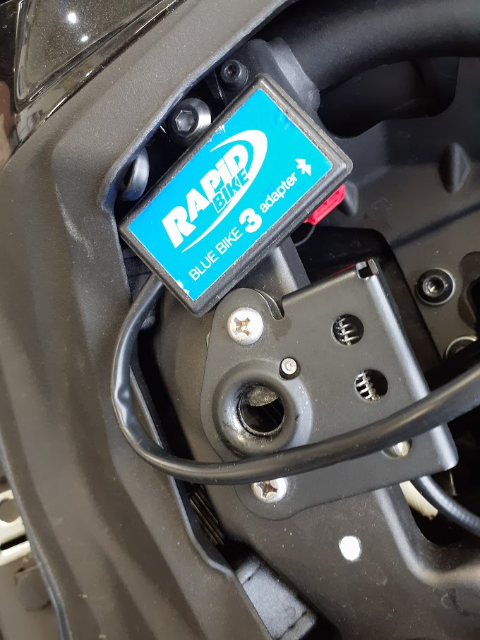 JAMPSD_STAFF's tweet photo. #ZX25R で早速 #RAPIDBIKE #Bluebike アプリは #RAPIDBIKEAPP で動かしてみました。GPS機能も有効なので、地図も出ます。色々見ながら目的地まで。
現代ならではですね。様々な楽しみ方があります。
#インジェクションセッティング
#ZX25R楽しみ方
#ラピッドバイクレーシング
https://t.co/uPX4z3RHSI https://t.co/WmPnyJhm75