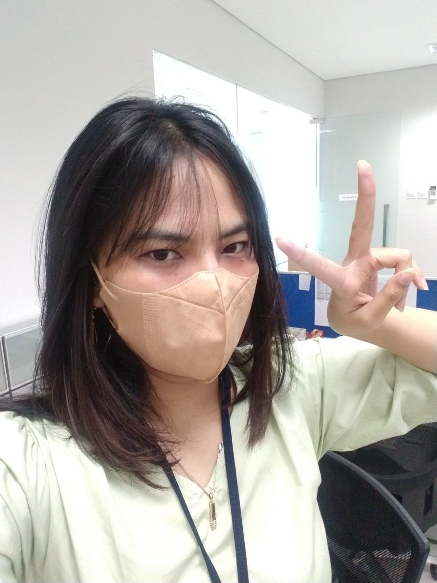 heiyumi's tweet photo. Kerja cape cape buat beli tupai. https://t.co/ggevMxBLhJ