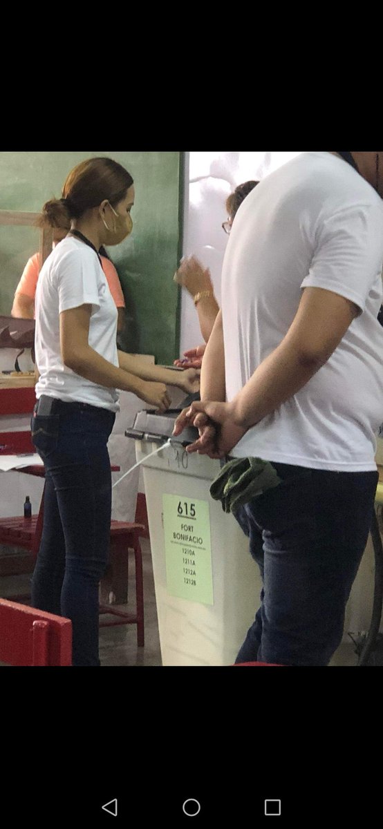 haryoungthere's tweet photo. Hiiii please help me RT this. Helping a friend from Taguig. Sira yung VCM sa kanila, nagmimisread daw. Kanina pa silang 7am don. Eto screenshots and proof na sinend nya saken #VoteReportPH @COMELEC https://t.co/NmGnW7xPJq