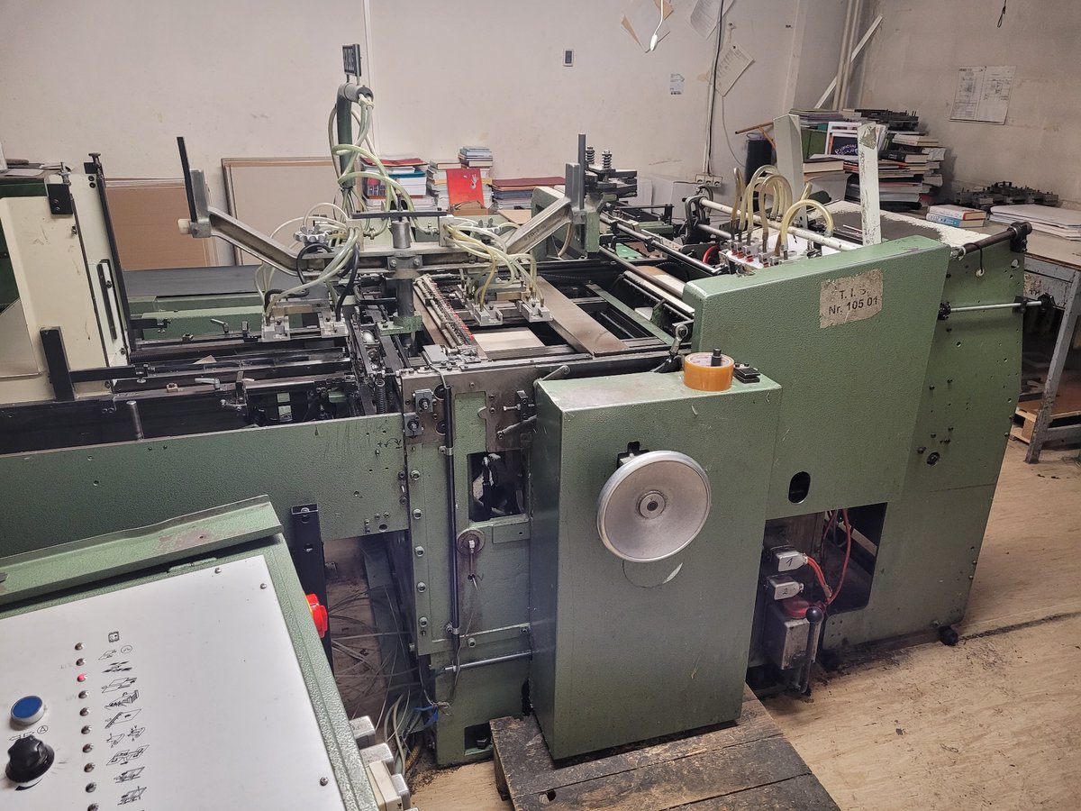 wizmachinery's tweet image. Kolbus DA 36,

#kolbus, #kolbusda, #casemaker, #offset, #papel, #bookmaking,
#book, #printing, #libro, #livro, #livre, #tapadura, #buchhulle, #boekomslag, #buchdecke, #koriceknjige, #dooprawytwardej, #wizmachinery