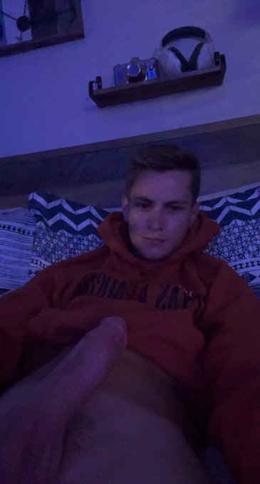 snaps u would get if u were my boyfriend https://t.co/HmXHlzhSmQ<a href="/tag/bondwithmestepdaddy"class="tags"><span>#bondwithmestepdaddy</span></a>