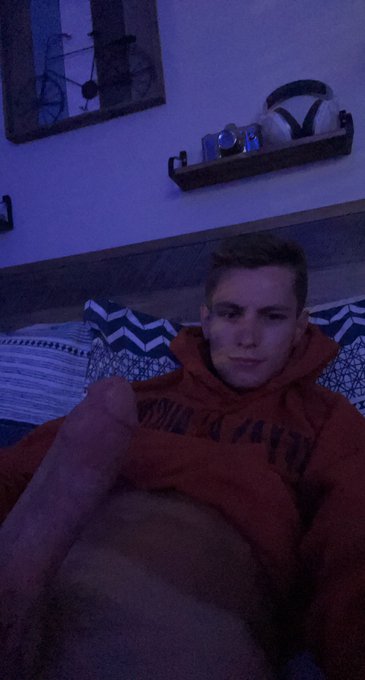 snaps u would get if u were my boyfriend https://t.co/HmXHlzhSmQ<a href="/tag/bondwithmestepdaddy"class="tags"><span>#bondwithmestepdaddy</span></a>