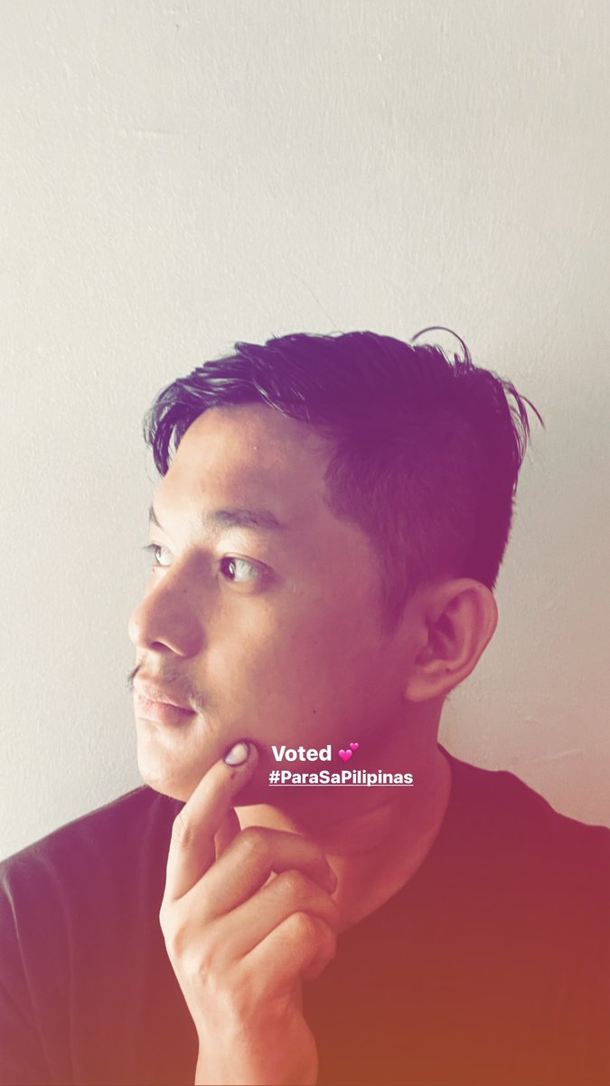 znrtpjrt's tweet image. Si Leni parin talaga ang President ko. I believe na same na same kami ng values and character! I am beyond proud that I voted according to my values. 

#10RobredoForPresident 

You are who you vote!

#Halalan2022 #PHVote