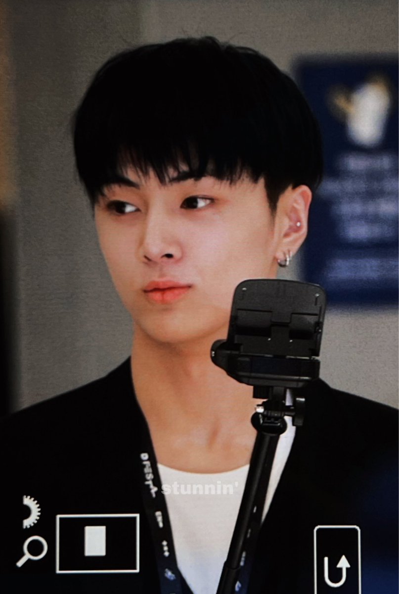 stunnin_jay's tweet photo. 220509 바부 #엔하이픈 #제이 #ENHYPEN #JAY #エンハイプン #ジェイ https://t.co/edI1Xx6uk0