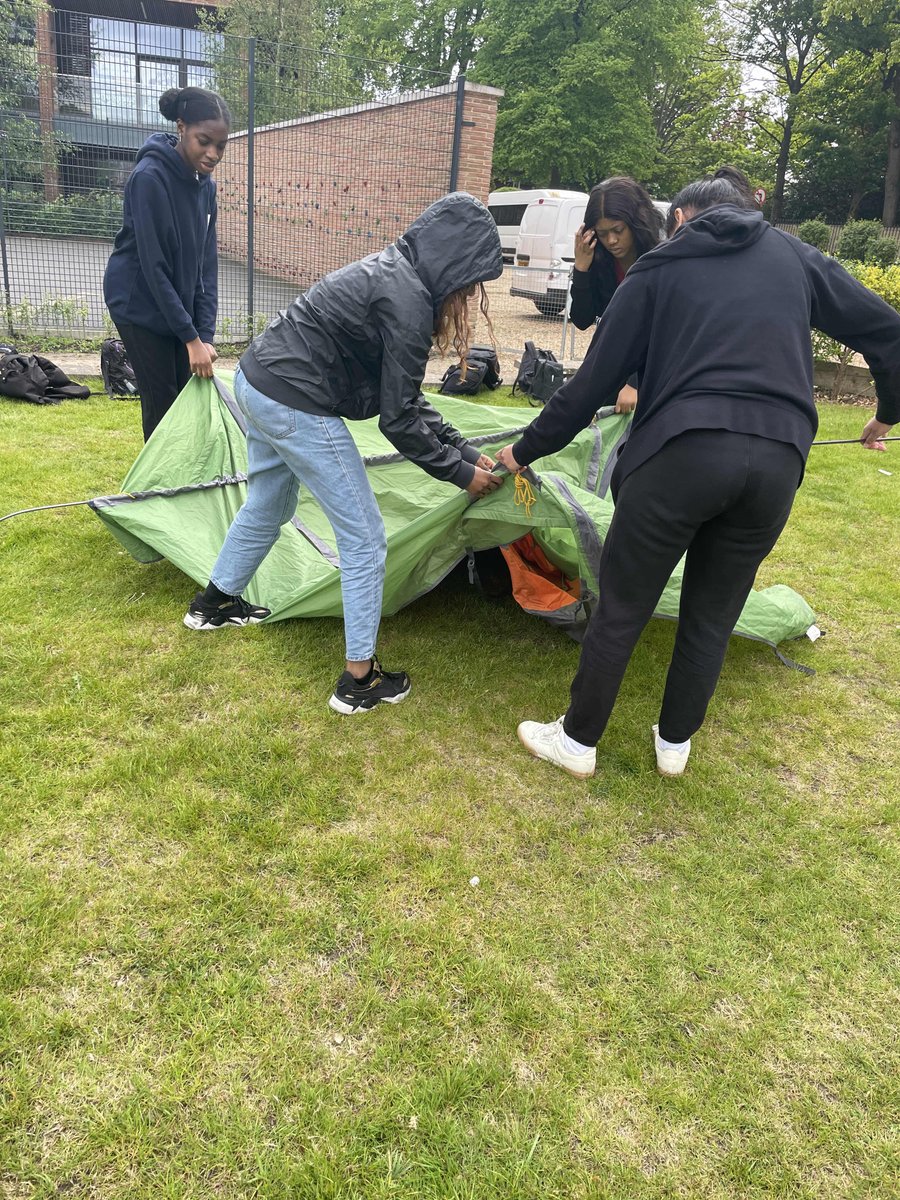 ChallengeEx's tweet image. Great weekend in London delivering DofE expedition training to our next group of Silver participants