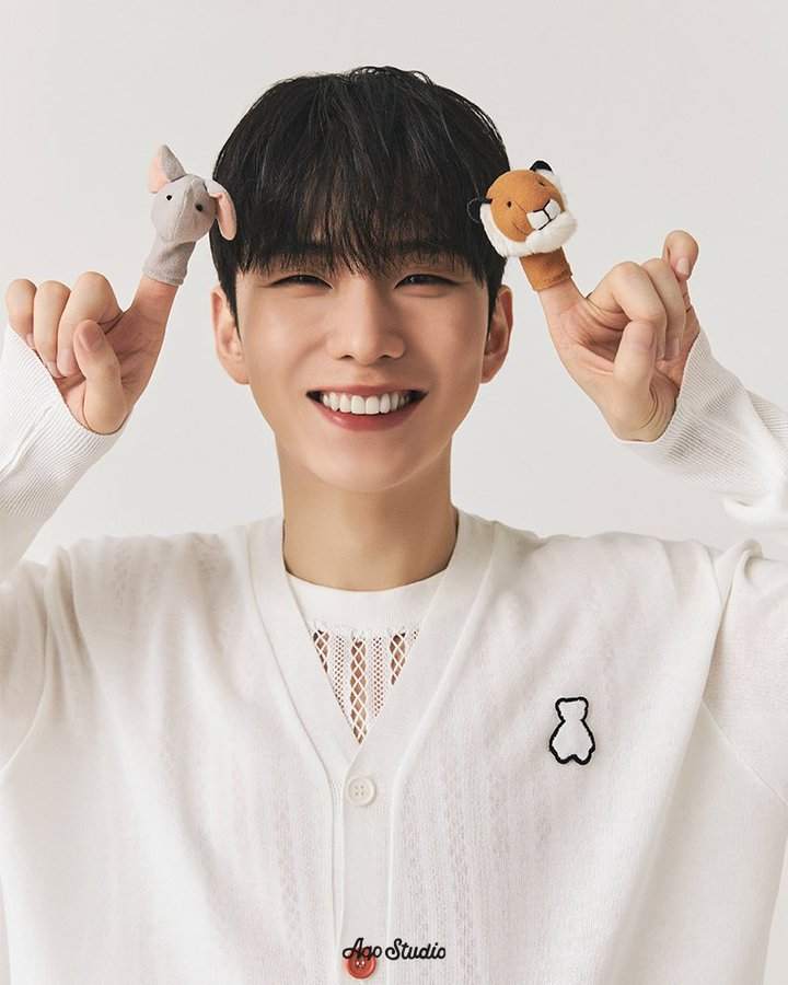 📢Coming soon, Monbebe💞 SUMMER season [AQO with U] with 💜 Kihyun🐭and AQO STUDIO will be available on KTOWN4U too on May 10th🧸