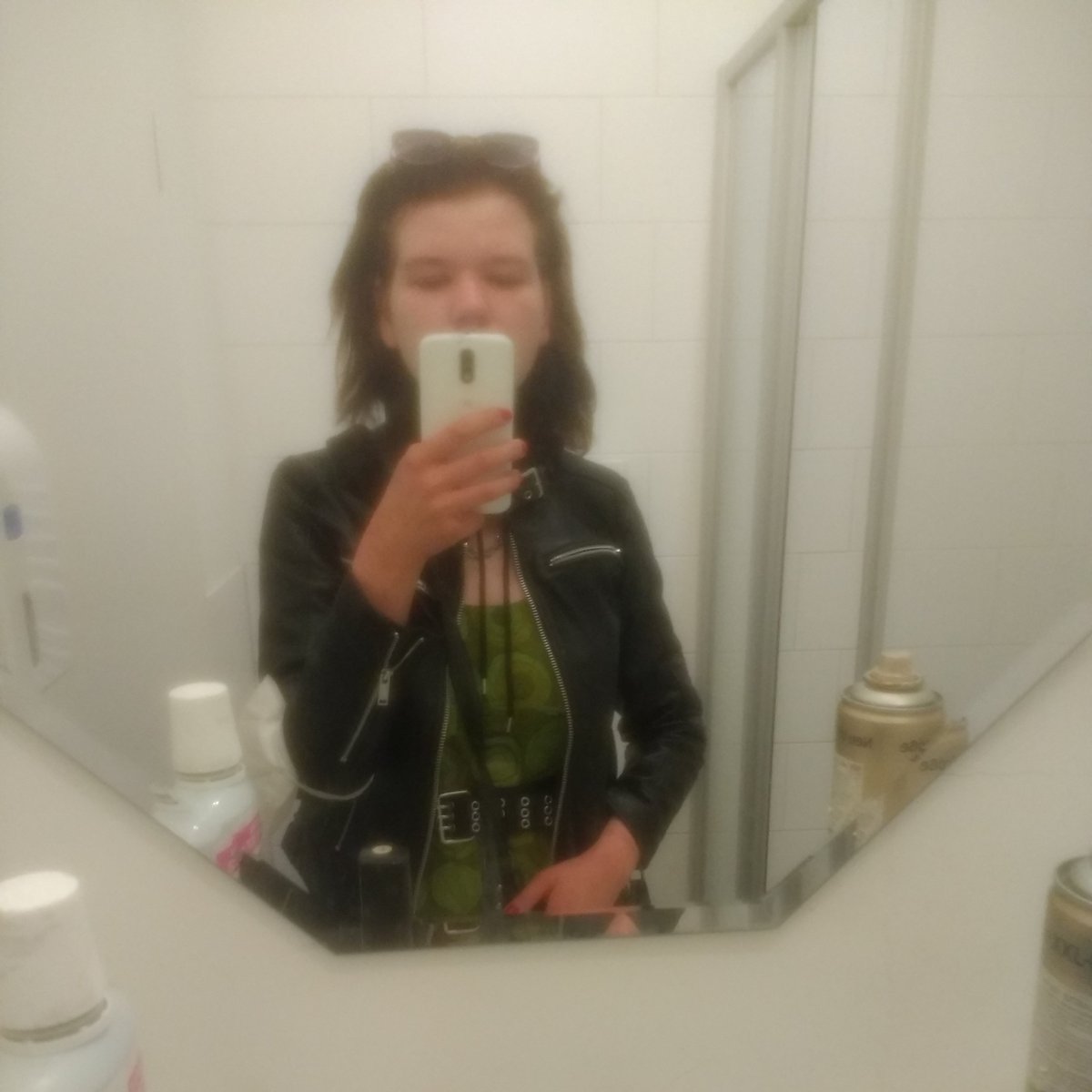 this_ancestor's tweet photo. Alcoholic Twitter representation, I guess. https://t.co/G5dOHHKa6K