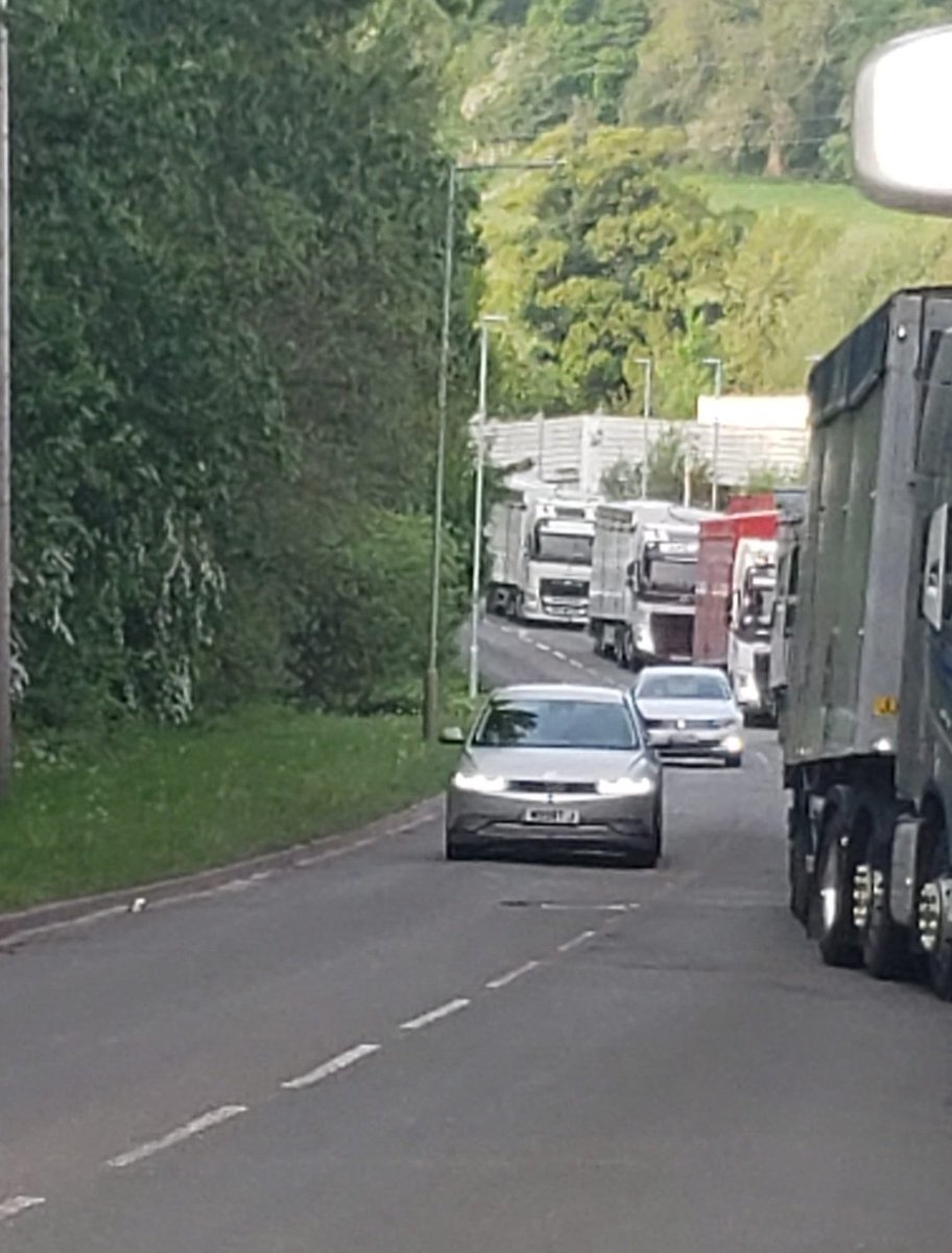 <a href="/StinkStopthe/">Stop The Stink</a> <a href="/Audrey08196234/">stop the stink ffoc</a>
<a href="/WalleysQ/">ReekIndustries</a> <a href="/EnvAgency/">Environment Agency</a>
<a href="/EnvAgencyMids/">Environment Agency Midlands</a> <a href="/StaffsPolice/">Staffordshire Police</a> <a href="/BorisJohnson/">Boris Johnson</a> @AaronBell4NUL <a href="/journoontheedge/">Richard Price</a> #StopTheStink #Walleys24 
How can this happen someone is going to be killed quick enough stop a protest on <a href="/WalleysQ/">ReekIndustries</a> drive least we don't want kill some1