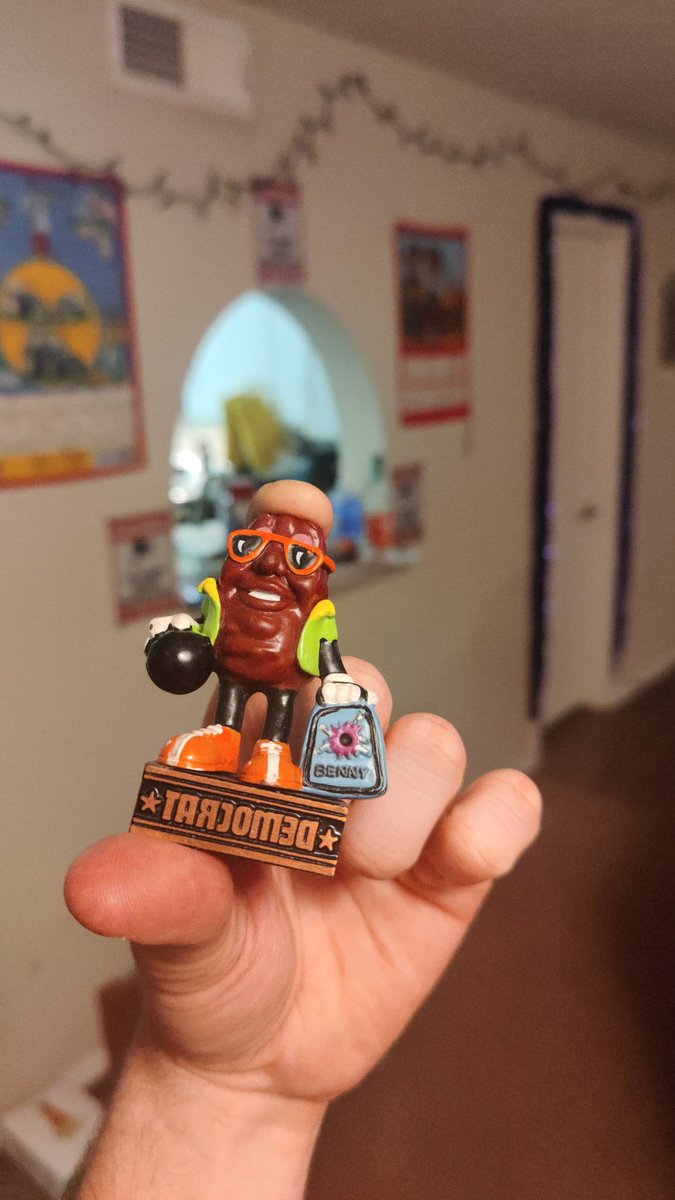buisnessoffice's tweet photo. Orange you glad I said Tarcomed?

#raisinfam #raisinabettertomorrow #cryptotrading #DoctorWho https://t.co/apAGEEL3ka