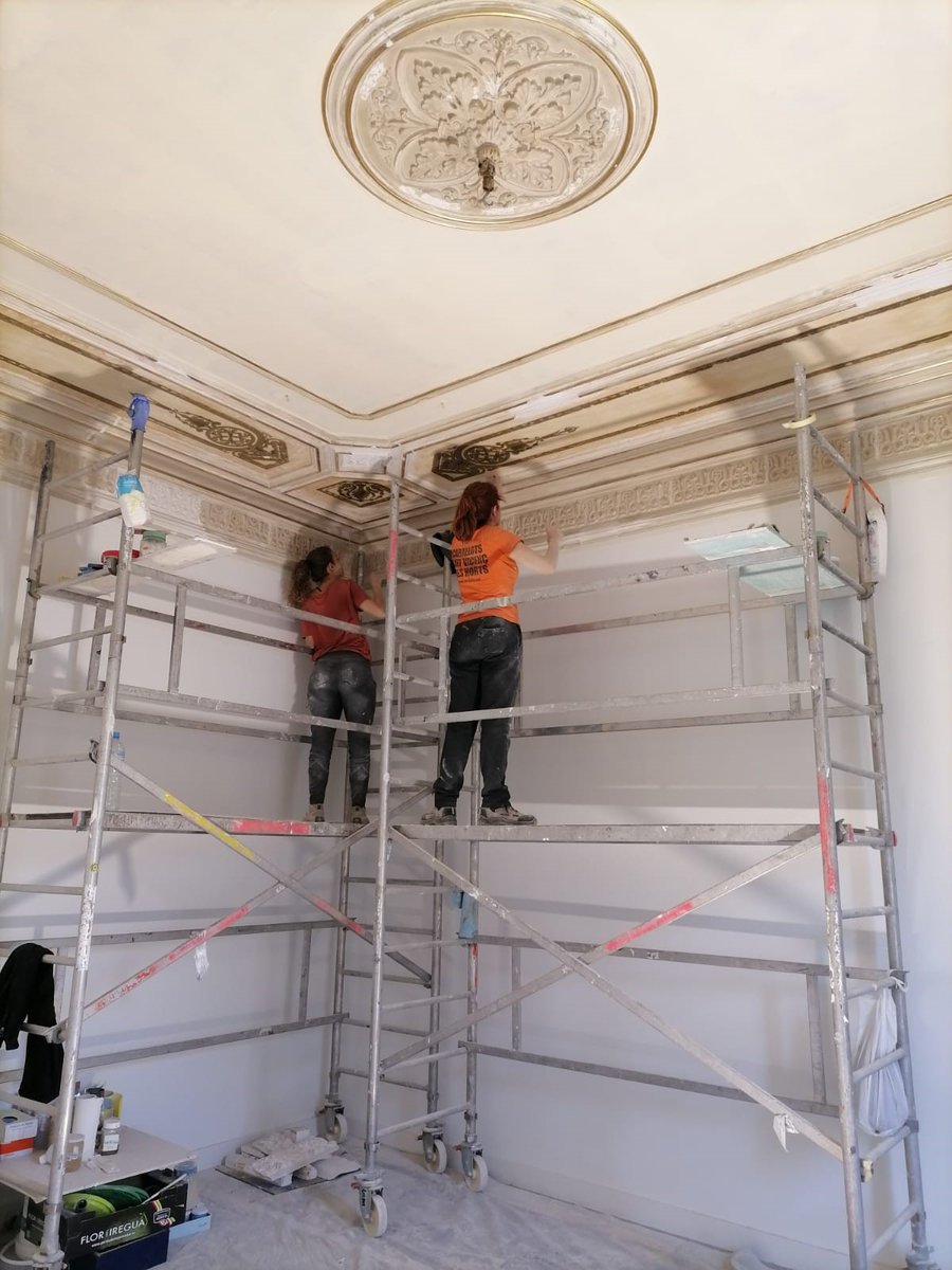 NetworkiaBC's tweet photo. Networkia Rambla está a punto de abrir una nueva planta. 

¿Queréis saber que es lo que la hace más especial?

🌟 ¡Estos maravillosos techos! 🌟

Aquí tenéis el antes y el después. 

Estamos encantados 

#networkia #flexoffice #office #oficinas #techos https://t.co/Uy6BkCeXeV