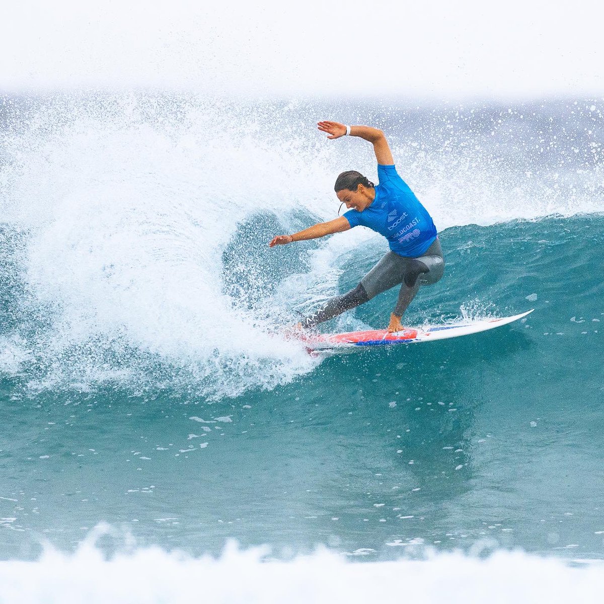Sally_Fitz's tweet photo. Riding every wave and doing every run around with my team of mighty #89 Champs 🙏💙 @wsl #BoostMobilePro
—————
@BoostAus https://t.co/4auIVwLOf3