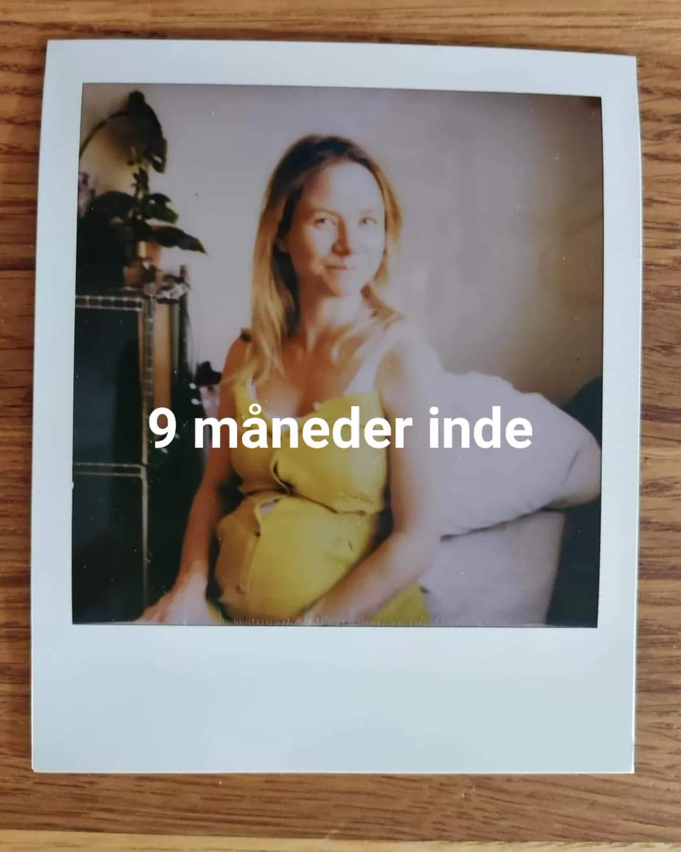 sasdupont's tweet image. Min barsel er snart forbi. En tid, hvor livet er noget mere simpelt. Og lykken er en lang lur eller et gummesmil. Om en måneds tid går det løs ude på arbejdsmarkedet igen. Mere om det senere. Her og nu - hip hurra og tusind tak for dig, min Kleo💛 #barsel