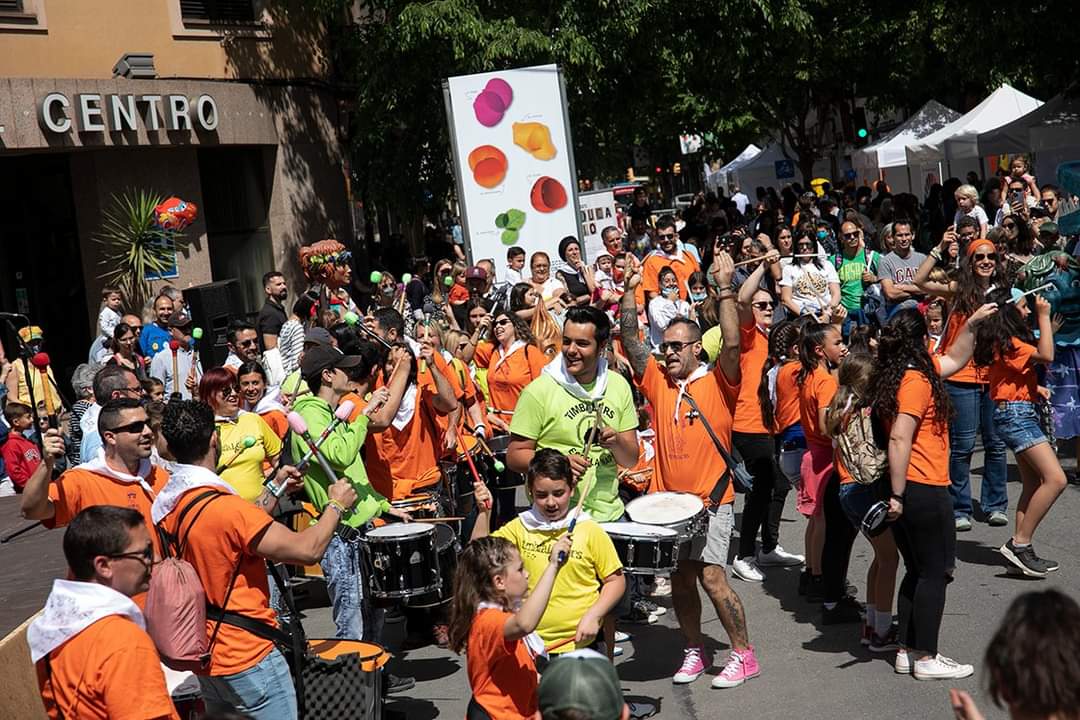 aclementegarcia's tweet photo. Enguany, a #lafira una excel-lent distribució d"espais i oferta d"activitats, una notable participació popular i una molt bona organizació general, Unes Festes de Primavera que han resultat un gran èxit. Felicitats @ajsantfeliu. Enhorabona #SantFeliu !! https://t.co/aNVSRjxN9X