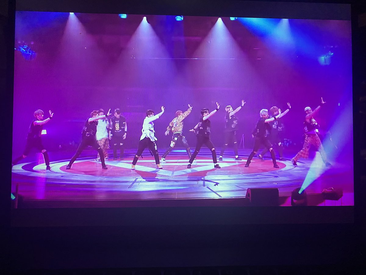 Myworld_fuyuko's tweet photo. 祝日はGENE活!!!!!
MADCYCLONE懐かしいな〜人生初ライブで、自分でバイトで稼いだお金でいったからより思い出！
この時もうFANTAのパフォーマー(世界さん・大樹君以外)はサポメンとして帯同してたんだよな〜
#GENERATIONS #GENE活 #ヲタ活 
#MADCYCLONE
 #GENEfamさんと繋がりたい https://t.co/bLNlsomhQk