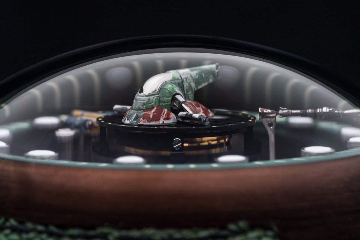 cotedesmontres's tweet photo. .@KrossStudio #BobaFett™ #CollectorSet inspiré par le légendaire chasseur de prime de la saga #StarWars. Chaque pièce est unique et 90h sont nécessaires pour le #vaisseauSpatial avant de le déposer sur sa plateforme d’atterrissage au sommet du #tourbillon
https://t.co/p9qG99kH3d https://t.co/lYcRYS2Z8H