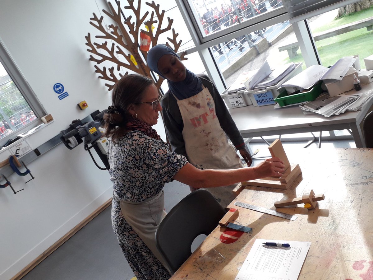 COLA_Highgate's tweet photo. Some ACS highlights from last week #COLAHH #Crochet #Woodwork #BuildingCircuits #Portraits https://t.co/Xlz4nn63LD