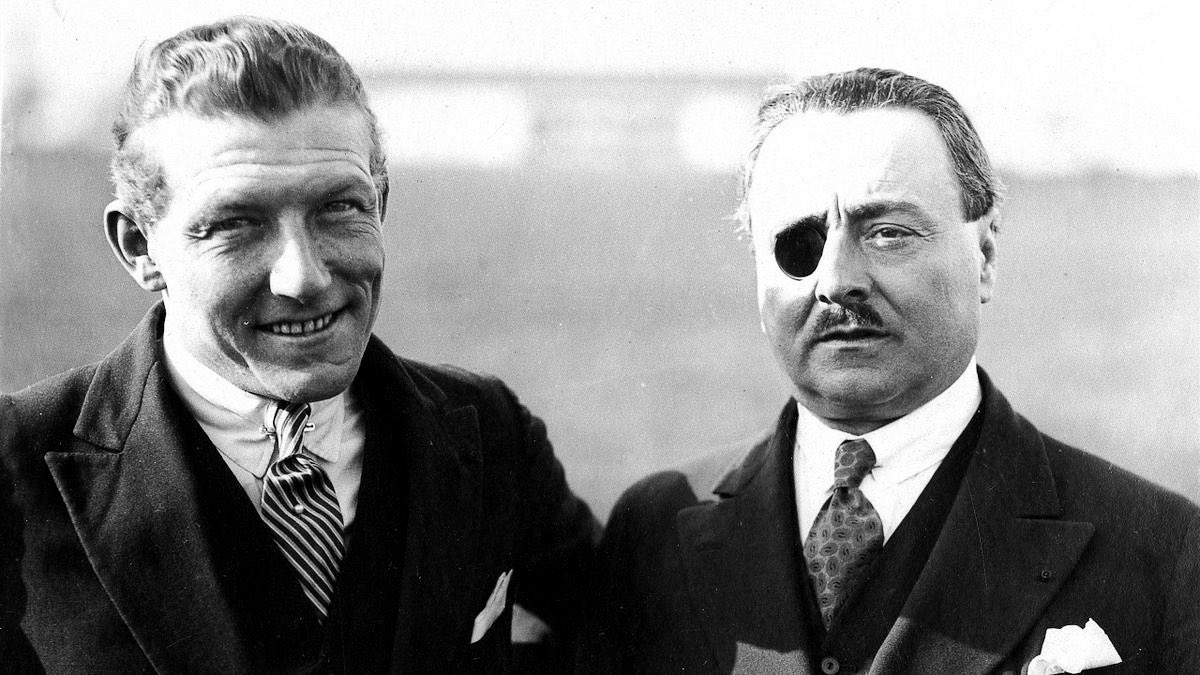 ChronoFil's tweet photo. 9 mai 1927 : Mort de Charles Nungesser.

L’As français aux 43 victoires et François Coli, un autre pilote de guerre, se tuent à bord de « L’oiseau blanc », dans leur tentative d'effectuer la 1re traversée de l'Atlantique Nord sans escale. https://t.co/nhthhfnWRU