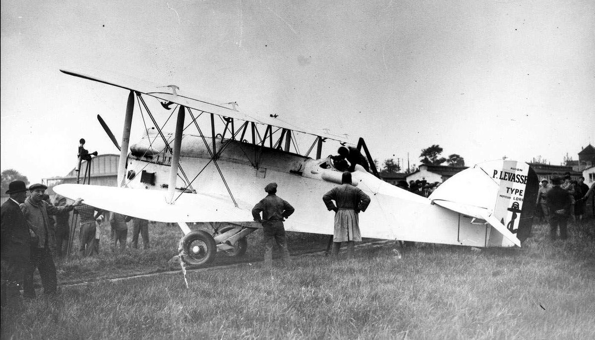 ChronoFil's tweet photo. 9 mai 1927 : Mort de Charles Nungesser.

L’As français aux 43 victoires et François Coli, un autre pilote de guerre, se tuent à bord de « L’oiseau blanc », dans leur tentative d'effectuer la 1re traversée de l'Atlantique Nord sans escale. https://t.co/nhthhfnWRU