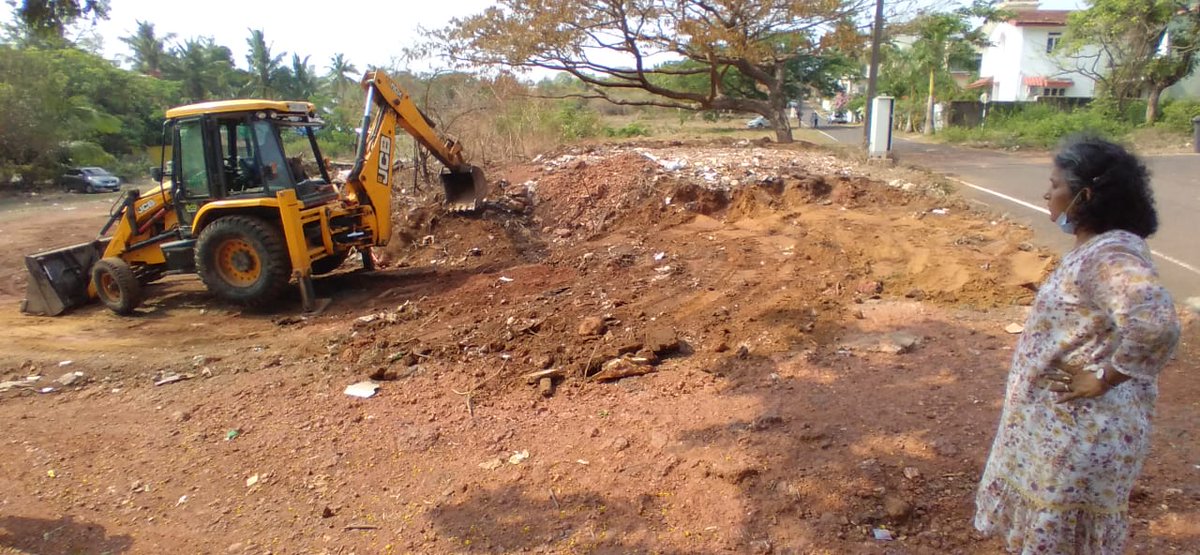LMRWA_Goa's tweet photo. LMRWA will like to bring to the attention of Honorable Minister @visrane, the illegal use of CCP machinery to trespass on our privately held open space to conduct illegal construction activity on 28th April 2022. 
This is in total violation of our rights as custodians. https://t.co/5vDl9IIrmW