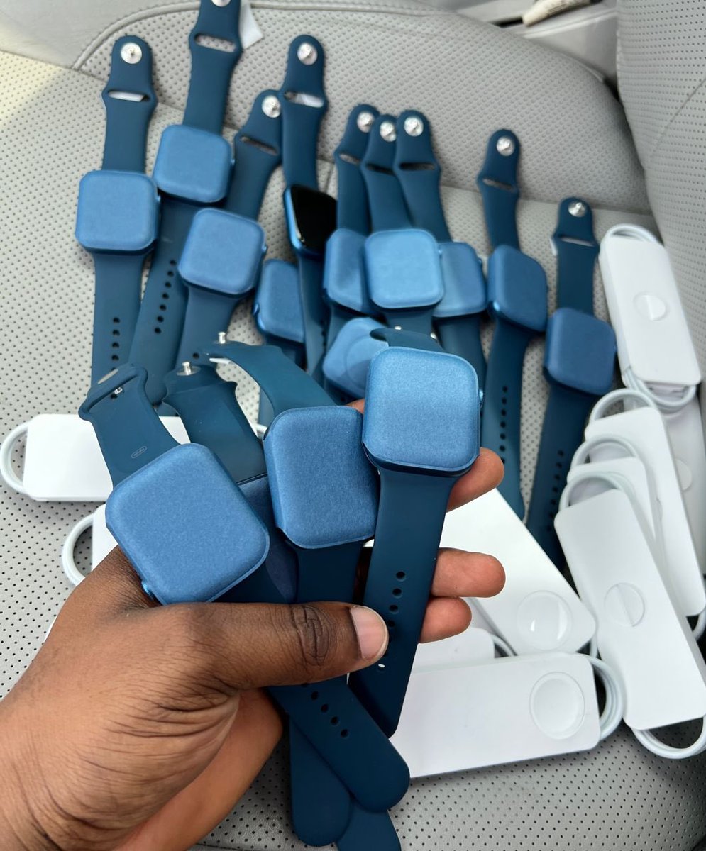 pjlighter's tweet photo. 🇺🇸 Series 7 41MM GPS watch and charger only- N200,000 

🇺🇸 Series 7 44MM GPS watch and charger only- N230,000 https://t.co/4dOavE9A3C