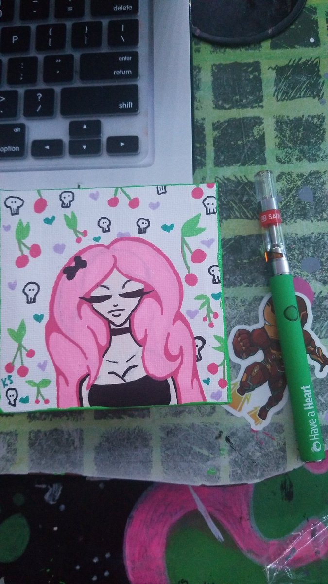 ArtisticDead's tweet photo. @CherryPixel4  I made you a present xD itll be included with your mothman painting. <3 https://t.co/pq1AAbGW6a