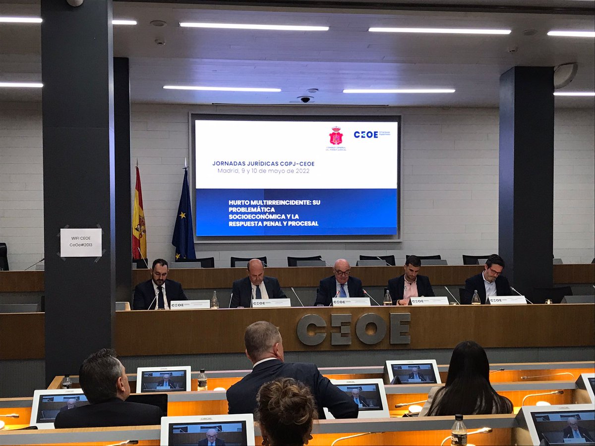 CEOE_ES's tweet photo. 🔐@CEOE_ES, junto a @PoderJudicialEs, celebran la jornada "El hurto multirreincidente: su problemática #socioeconómica y la respuesta #penal y procesal"

✅Sobre cuestiones asociadas al #hurto y propuestas de mejora del sistema actual

https://t.co/zJRISwp1vK https://t.co/R98DrECQl2