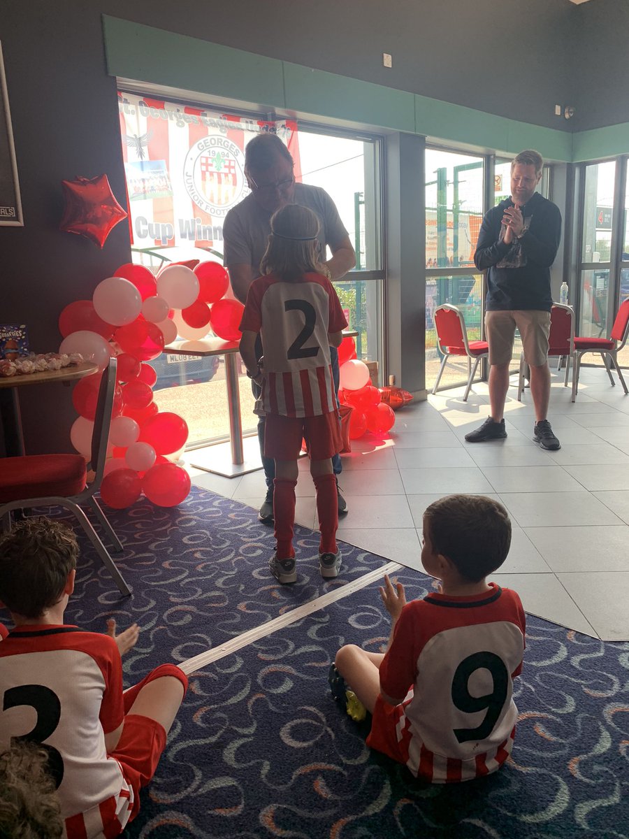 What a season for sonny! Managers player of the year well done mate ⚽️❤️🦅