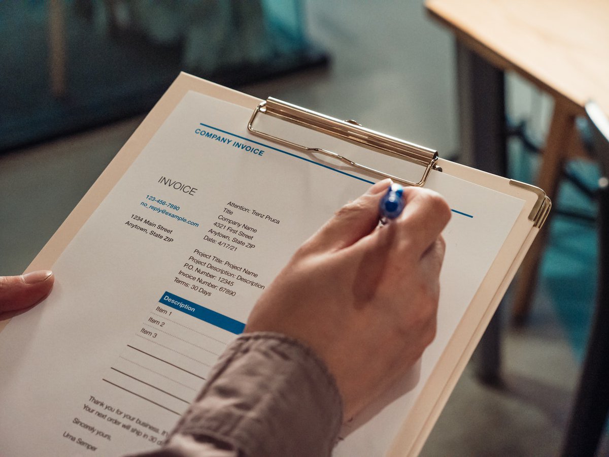 ePillars's tweet photo. Need more efficiency in your Accounts Payable/ Receivable Process? 

Using a document #automation tool for invoice processing can help to cut manual data entry upto 95%, saving time and improving your accounting team's efficiency. 

https://t.co/FM4ntjLuDP 

#Accounting #uae https://t.co/TUOvrzs05Y