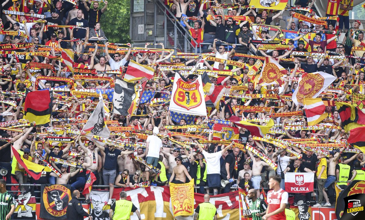 RCLens's tweet photo. Plus de 5 000 cœurs lensois ❤️💛

#SiFierDEtreLensois #SDRRCL https://t.co/UlZbSYdFI5
