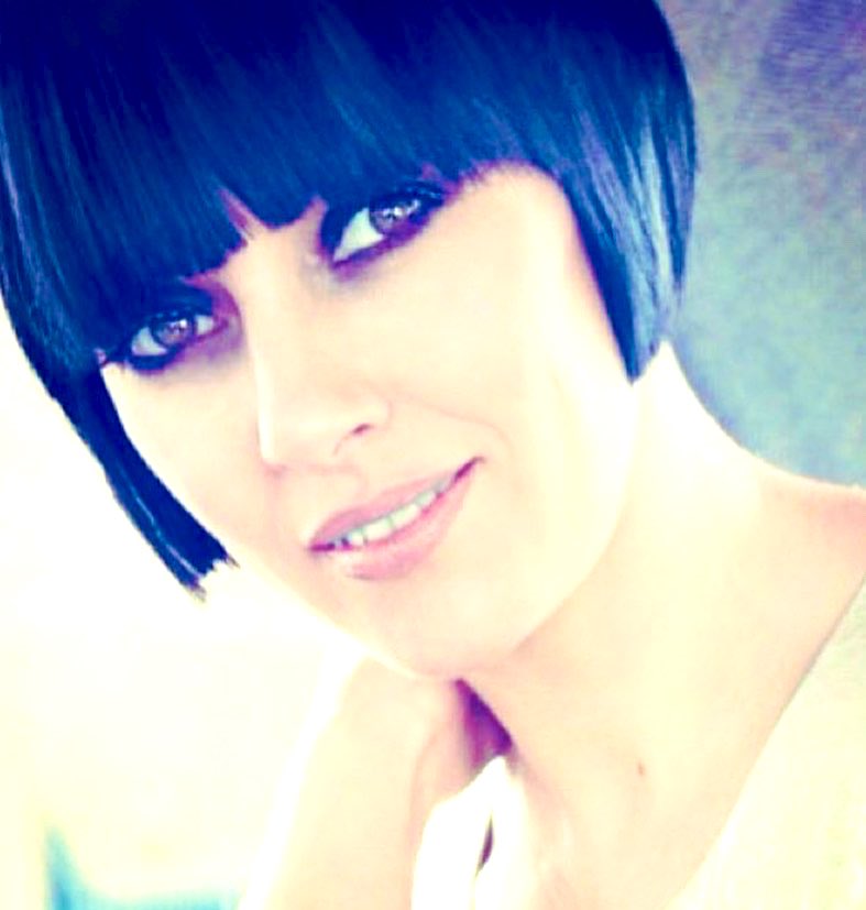 NickiDonohoe's tweet photo. The mod bob! Have you even lived if you haven’t had purple streaks in your hair ?? 😂 this cut won @WellaPro #trendvision and I loved it 💕 https://t.co/DwjHQbnXeg
