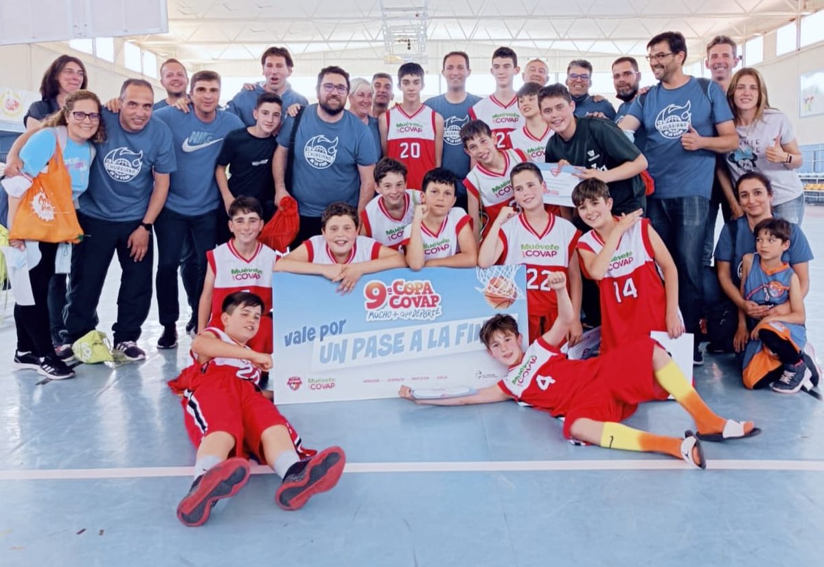 CBChurriana's tweet photo. 📢💣¡¡CAMPEONESSSS!! Nuestros minis se llevan una final de infarto ante un gran @GMASB_ en la final de la @CopaCOVAP 
Gran espectaculo de ambos equipos que nos hicieron vibrar🥳
San Fernando 🏟 nos espera.
#movimientonaranja
#minicracks
#cbchurriana https://t.co/3oR4p7r6EK