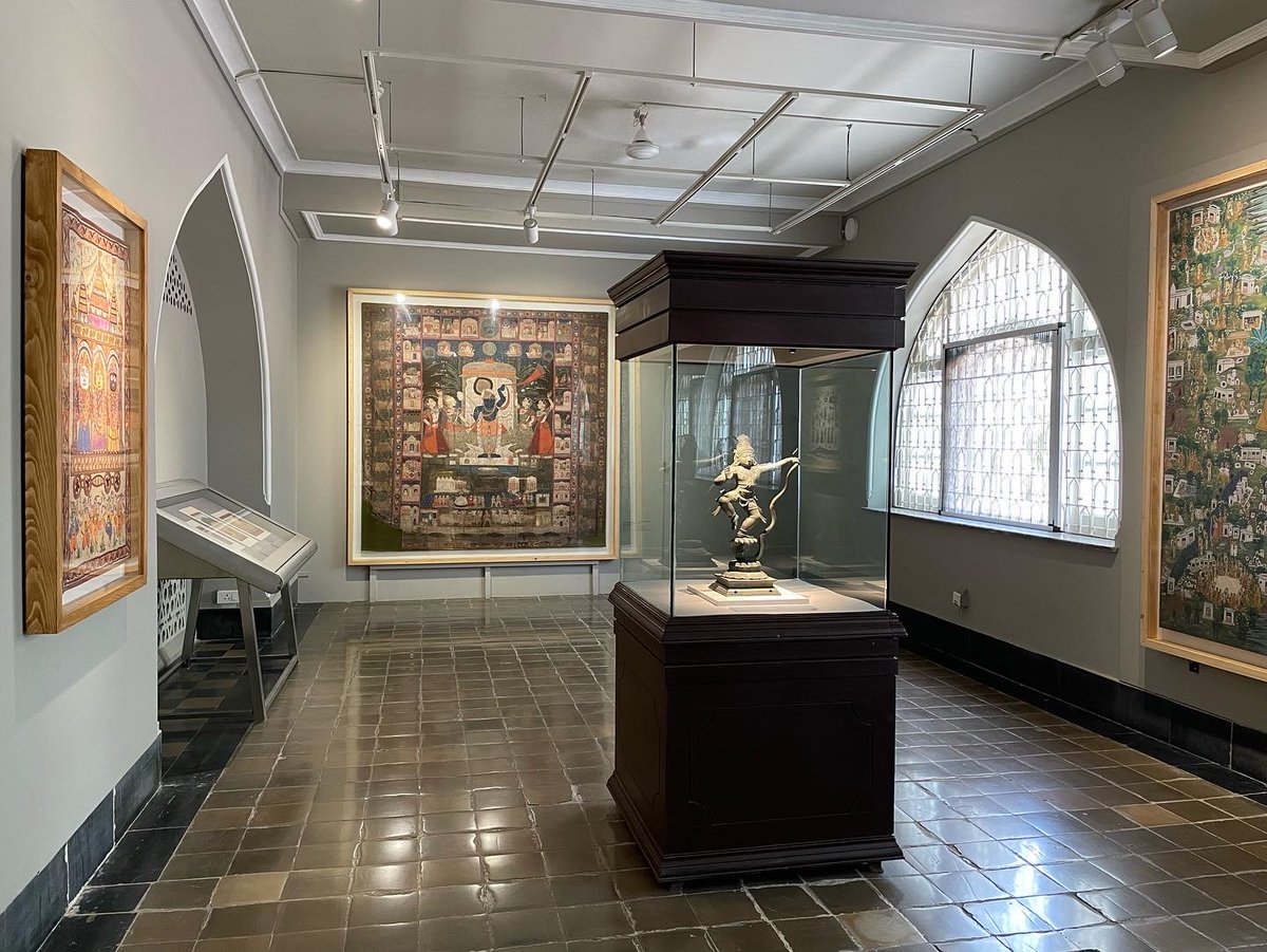 CSMVSmumbai's tweet photo. Come visit our Gallery of Krishna Art dedicated to the beautiful art works of Lord Krishna displayed on the 1st floor, CSMVS Museum building.
#csmvs #csmvsmumbai #museumofmumbai #museumofIndia #CSMVS100 #CSMVSMuseum #CSMVSgallery #100yearsofhistory #100yearsofstories https://t.co/fj3KimYW5e