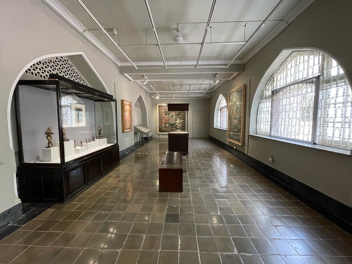 CSMVSmumbai's tweet photo. Come visit our Gallery of Krishna Art dedicated to the beautiful art works of Lord Krishna displayed on the 1st floor, CSMVS Museum building.
#csmvs #csmvsmumbai #museumofmumbai #museumofIndia #CSMVS100 #CSMVSMuseum #CSMVSgallery #100yearsofhistory #100yearsofstories https://t.co/fj3KimYW5e