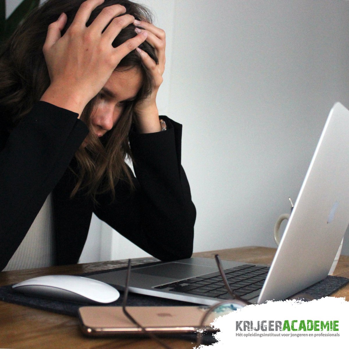 Een beetje stress is niet verkeerd. Sterker nog, je hebt gezonde stress nodig om je te kunnen concentreren en presteren. Maar wanneer je elke dag last hebt van malende gedachten, piekeren, slecht slapen of prikkelbaar zijn dan is er waarschijnlijk iets anders aan de hand.