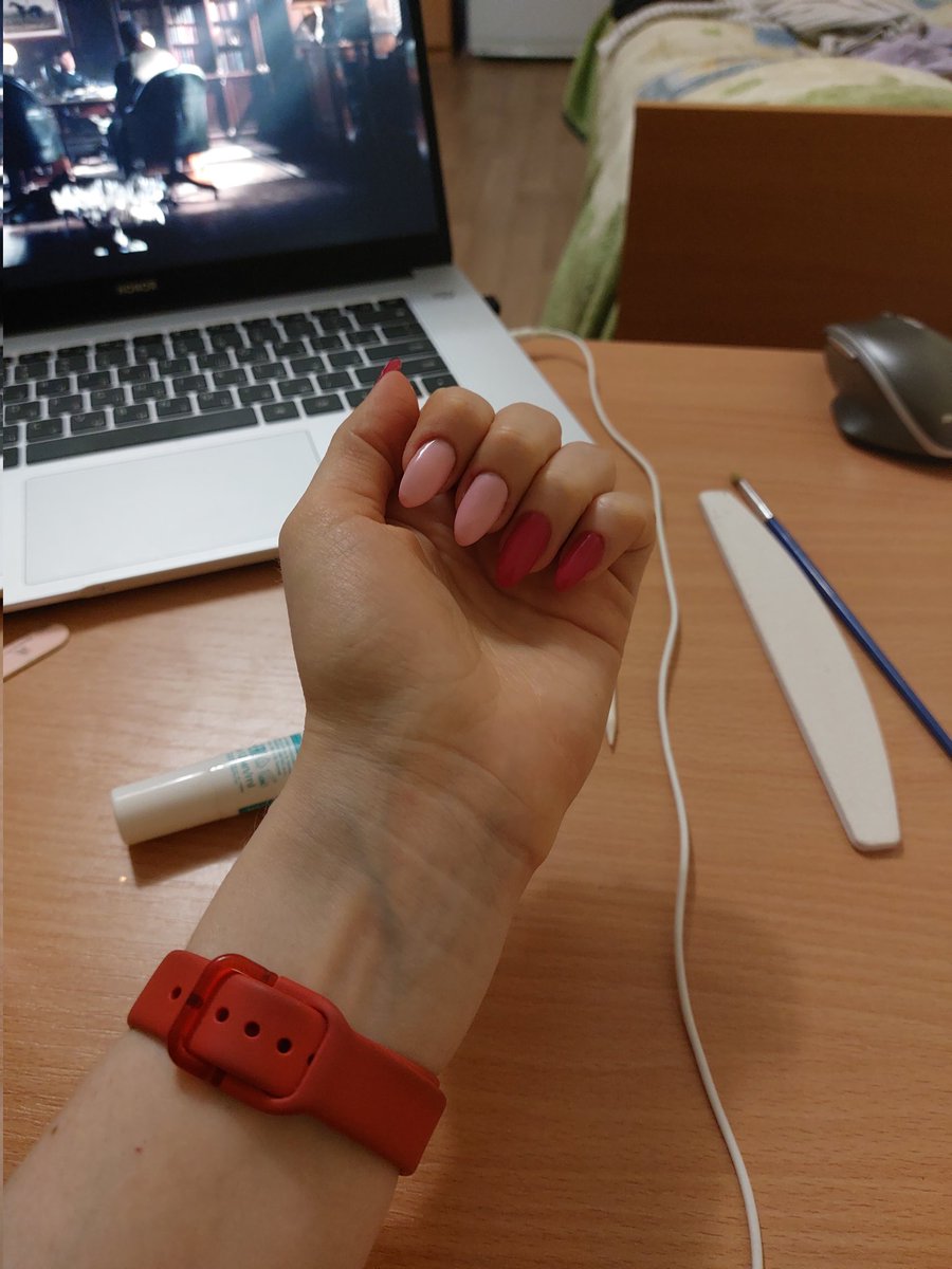 mixtatii's tweet photo. GM #NFTfamily #NFTartist and #nftcollector💞
Who, like me, does not go to the salon for a manicure and does it on their own?🤓
#manicur https://t.co/WuaybIMeVb