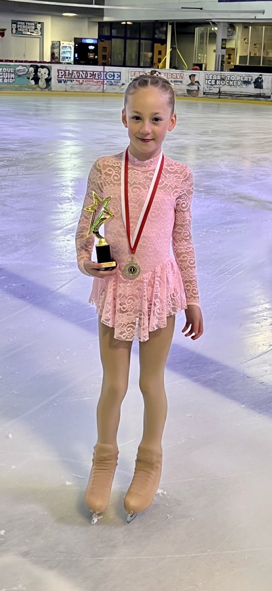 KerrySaul03's tweet photo. @StBernsPrimary So proud of Ava, she had her first figure skating competition on Saturday and she got 1st Place 🥇⛸🤍🏆 https://t.co/yDpsv2hQpE