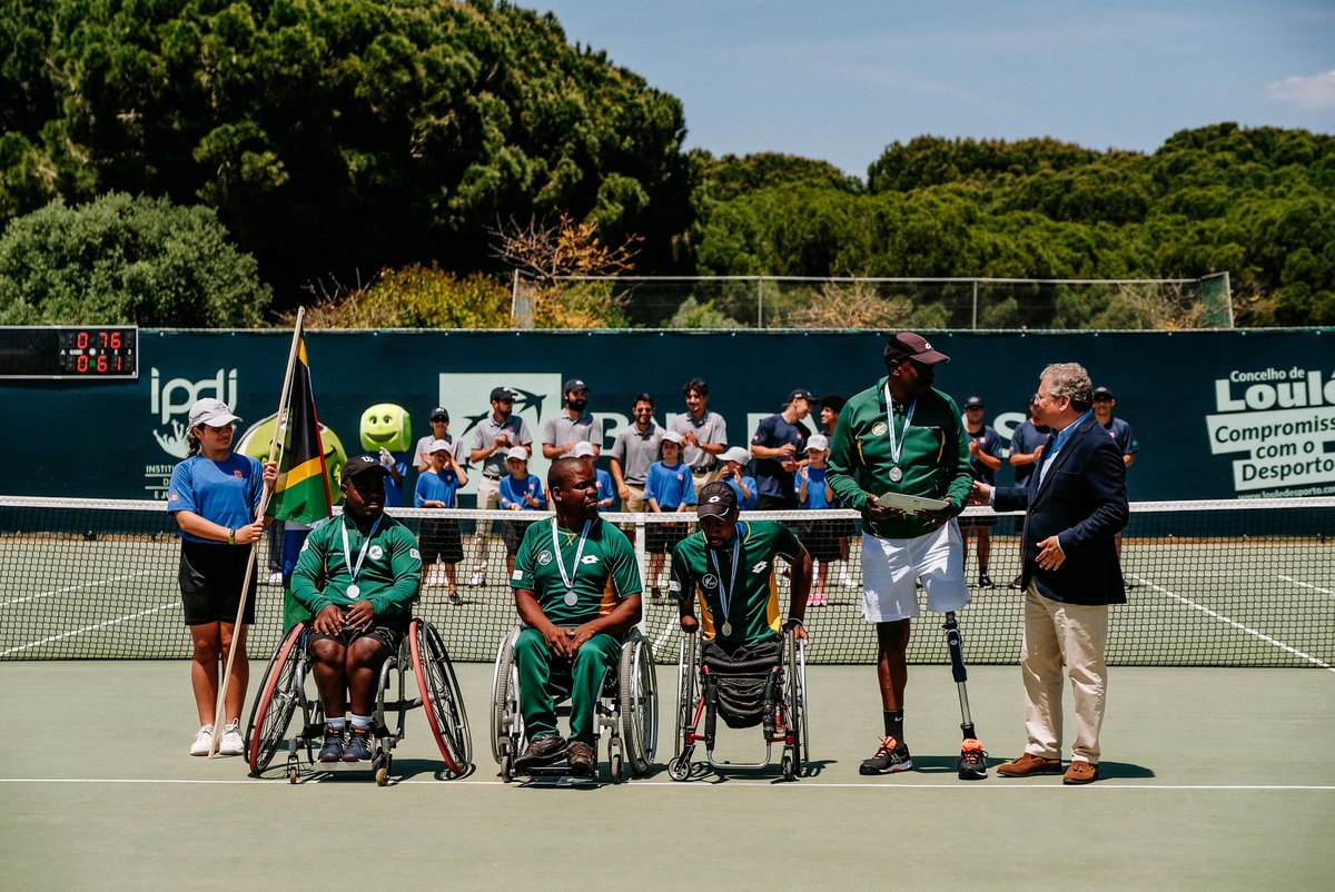 TennisSA's tweet photo. SA’s quad wheelchair team won silver medal at the @BNPParibas World Team Cup after losing to Netherlands in the Quad World Group final at the weekend. 

The team were awarded team of the year award for becoming the first African team to reach a World Team Cup final. 

📸 @fptenis https://t.co/ApKa54hljM