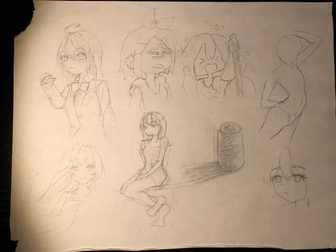 一年半ぐらい前に描いた絵が出てきたwwww
(気分次第で消すかもです……) 