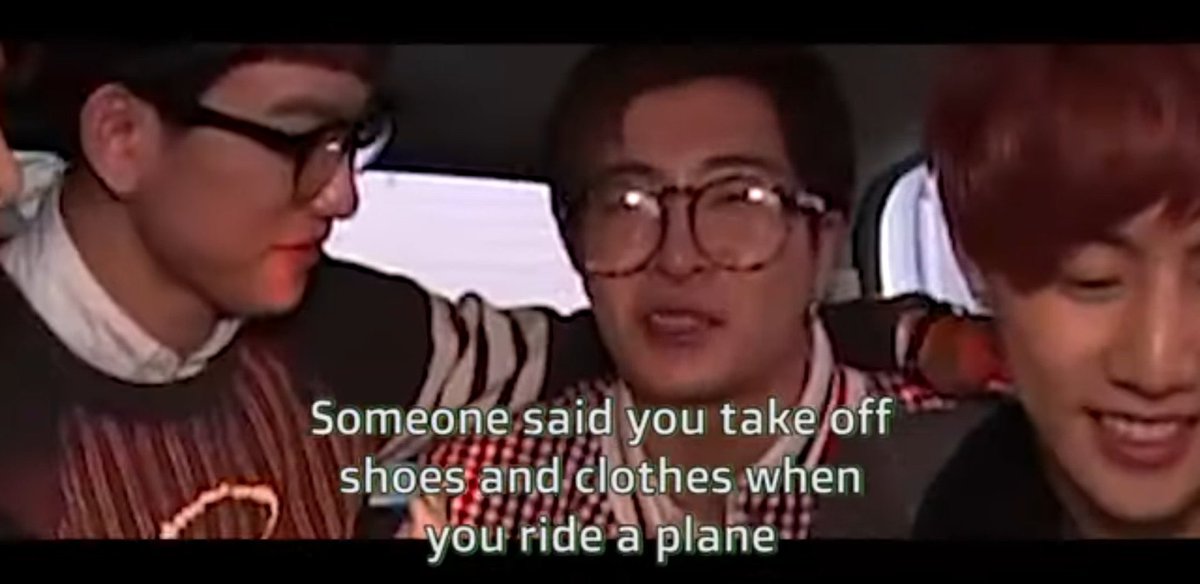 pbjy0922's tweet photo. A listener sent in that it’s their first time taking a plane ride today and Youngjae was like “before you get on the plane you have to take off your shoes okay? You have to, got it?”😂

passing on what the boys taught him I see 😂

#GOT7YoungjaeBestFriend #영재 #Youngjae #GOT7 https://t.co/HwRMEX0rMM