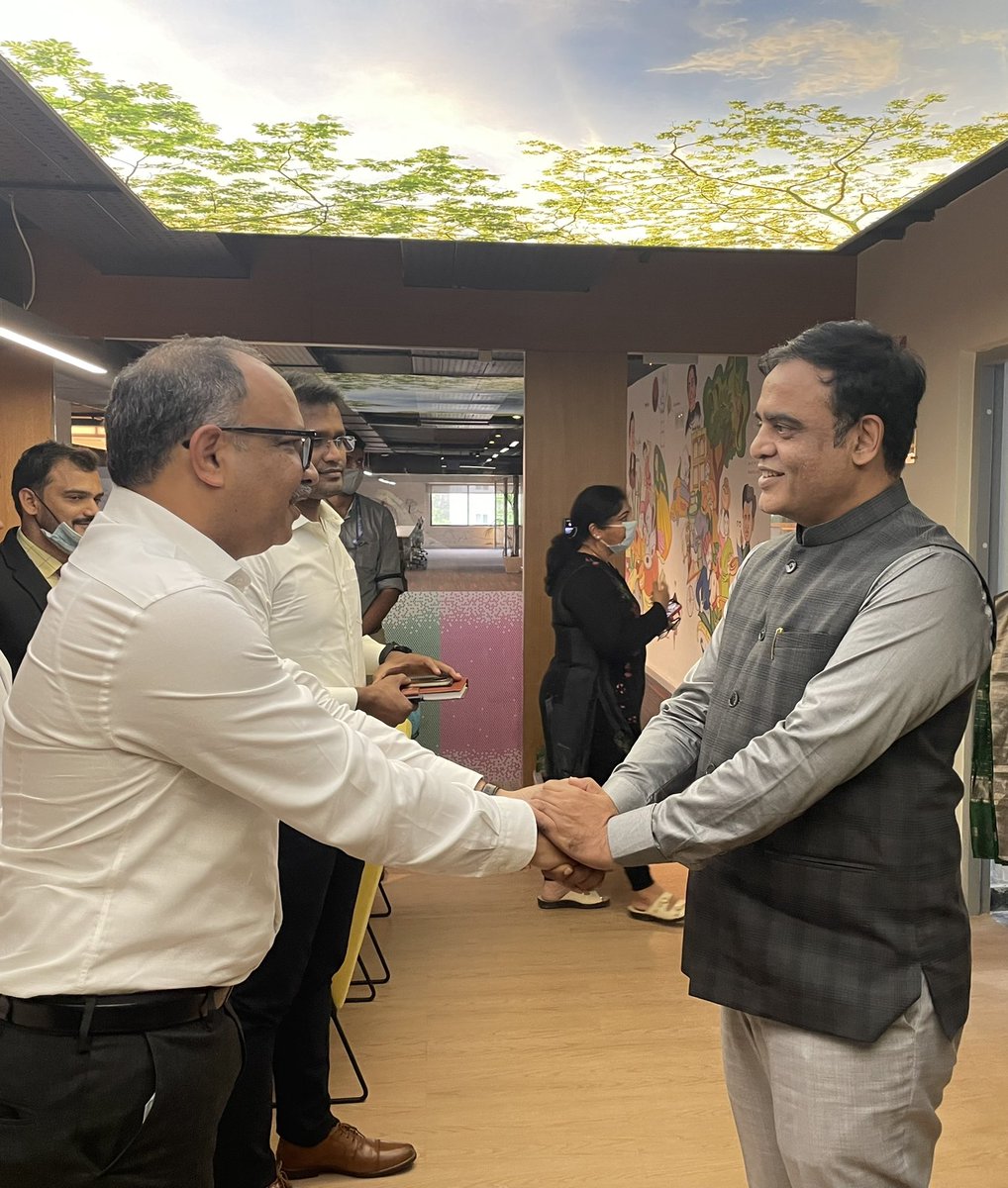 rbinnovationhub's tweet image. We had the honour of hosting @drashwathcn at #RBIH, Bengaluru today. @governmentofkar