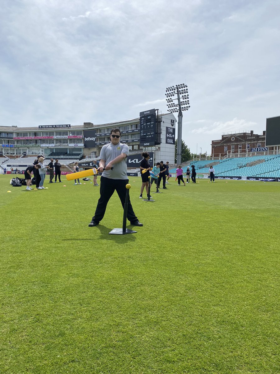 SurreyCricketFd's tweet photo. We have children and young adults from schools &amp; community groups here, taking part in a whole host of exciting activities throughout the ground.
Volunteers from our Disability Sponsors @FirstSentier @FirstSentierUK are also here, helping out and getting involved. https://t.co/RsAswzckMZ